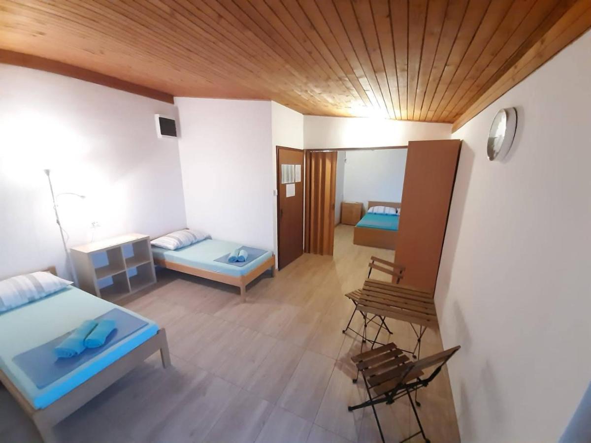 Apartment Dado